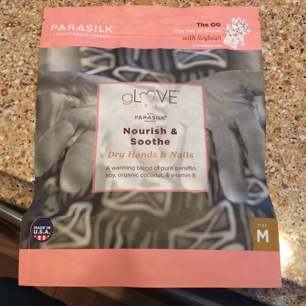gLove nourish and sooth gloves